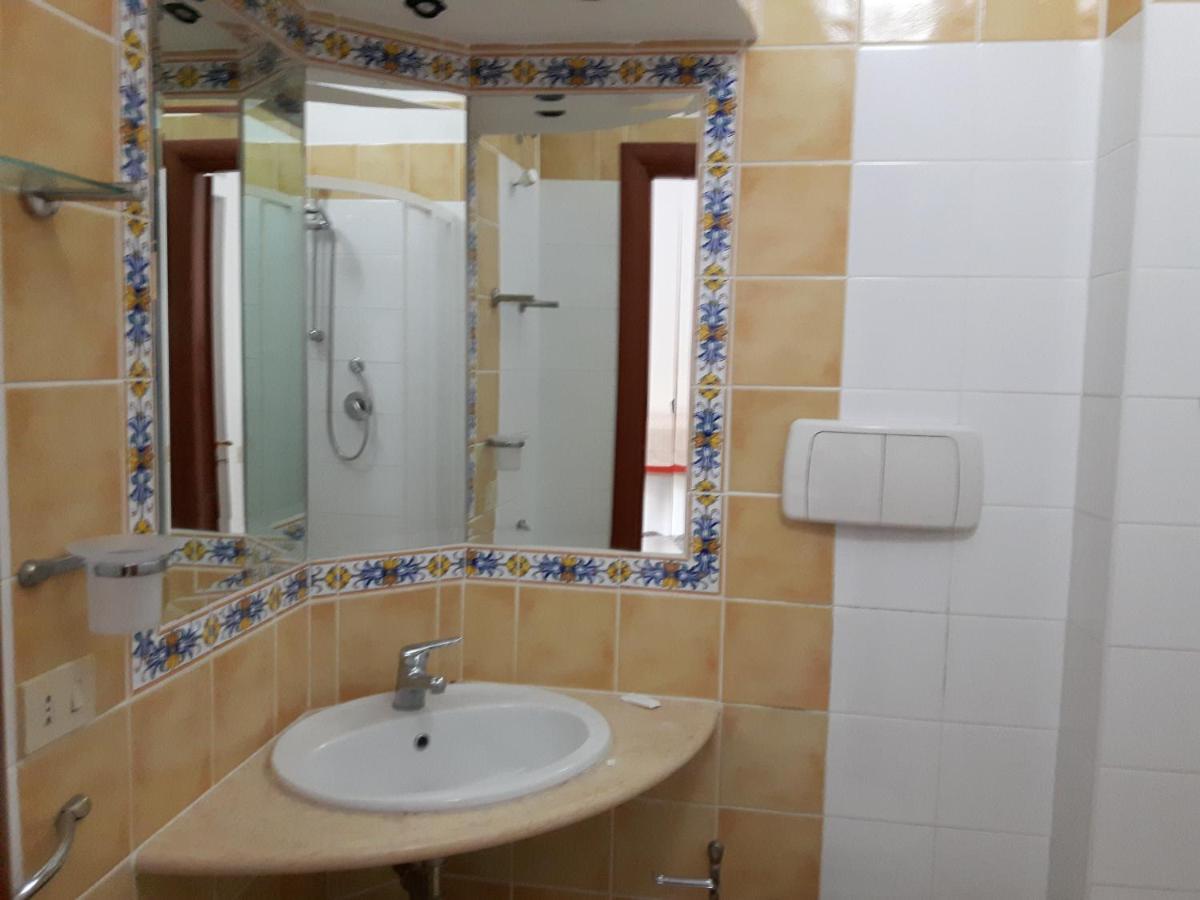 Parigino Hotel Palinuro Luaran gambar